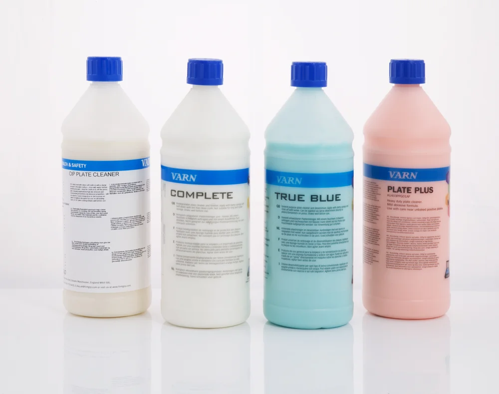 Cztery butelki VARN: zmywacz, Complete, True Blue i Plate Plus