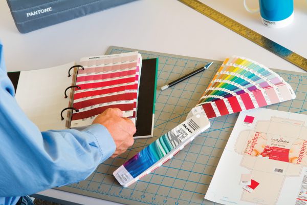 Farby pantone